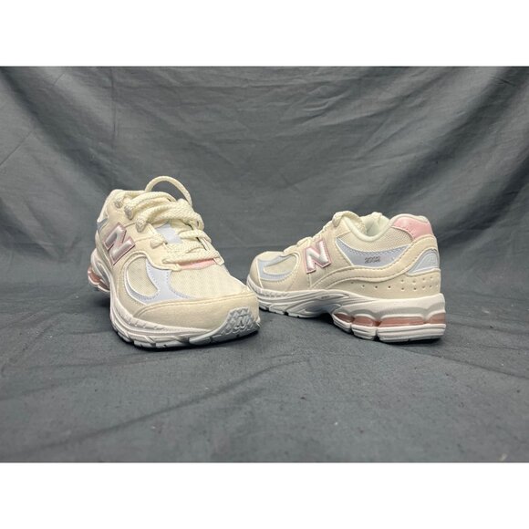 New Balance Other - New Balance Toddlers 2002 Sneakers PC2002KF Lace Up White Size 10 NEW NO BOX!